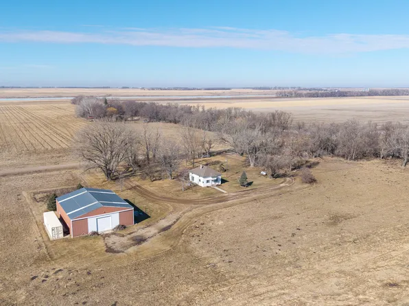 10808 94th St SE, Oakes, ND 58474