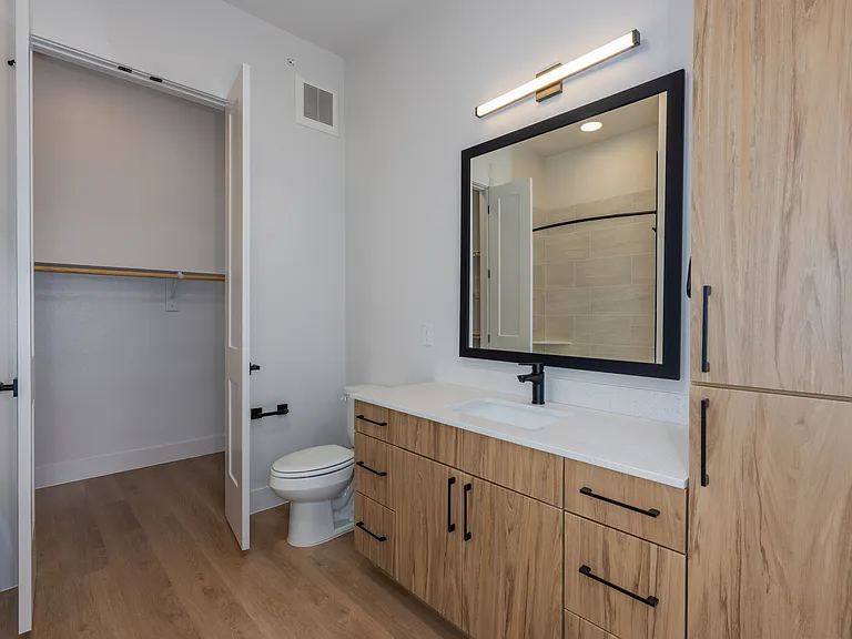 Range Vista — Photo 26