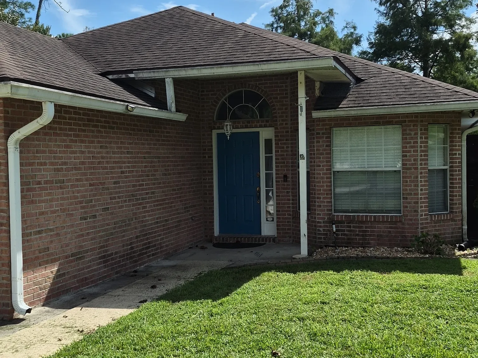 3 bed, 1500 sqft, $2,100 — Photo 3