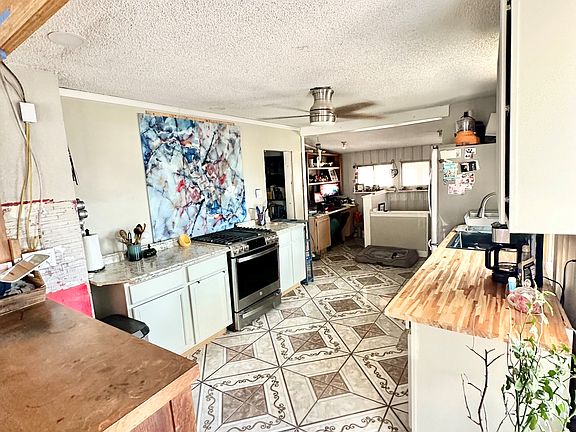 5th image of 2755 W 1st Ave