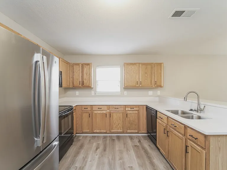 5824 Kelden Walker Ln — Photo 8