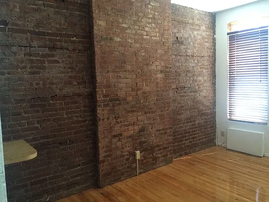 Rented by NCR Real Estate | media 30