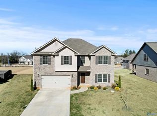 103 Rose Valley Dr, New Market, AL 35761