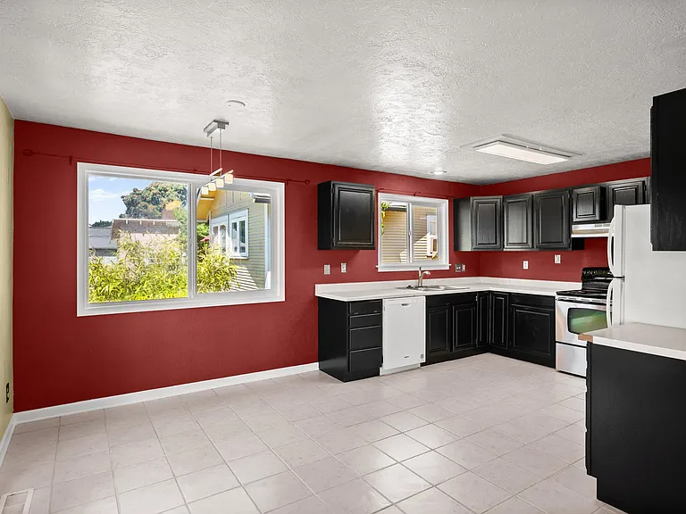5034 SE Flavel Dr — Photo 6