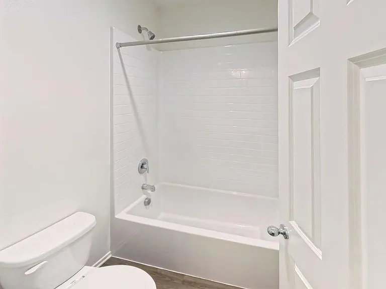 15136 Audrey Dr — Photo 23