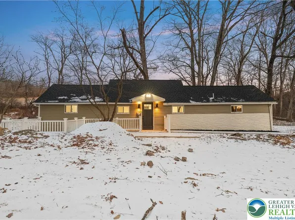 656 Creek Rd, Bath, PA 18014