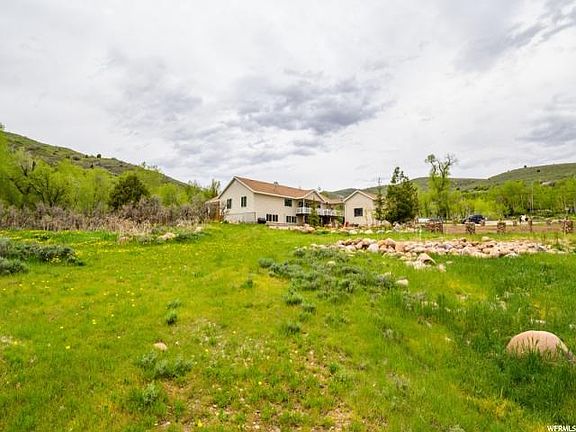 4th image of 2937 N Evergreen Park Dr