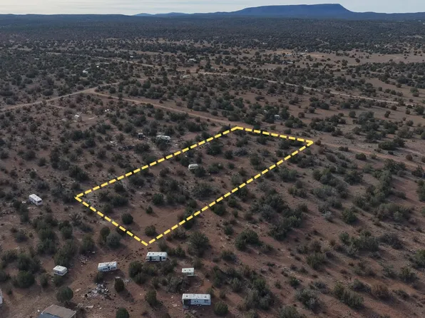 58835 N VALLE Lane #4943, Seligman, AZ 86337