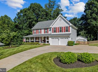 2764 Omisol Rd, Woodbridge, VA 22192