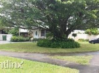 300 Winged Foot Rd, Palm Springs, FL 33461