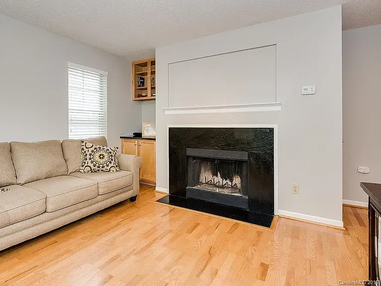 501 Olmsted Park Pl #C — Photo 4