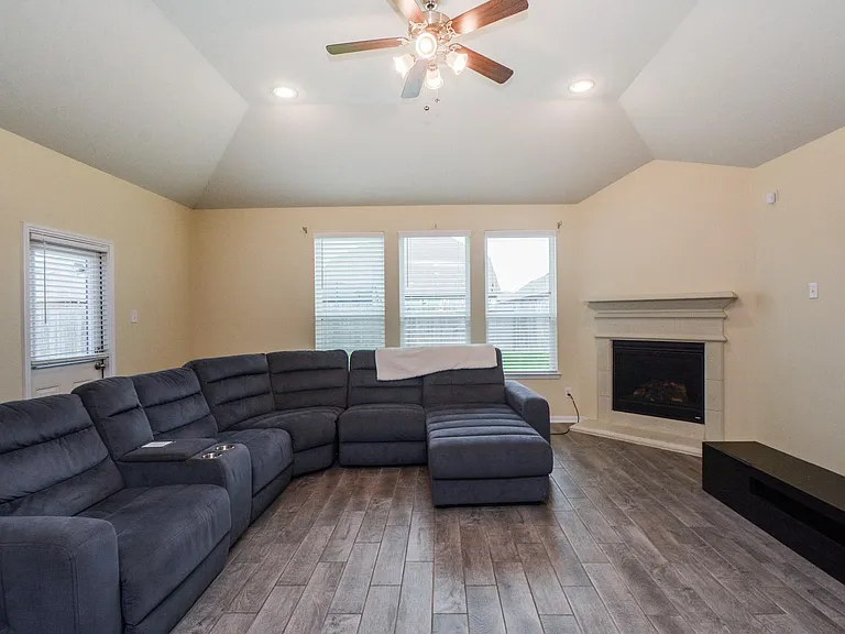 15127 Monal Trie Dr — Photo 12