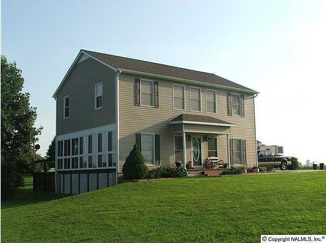 Home for Sale in HARTSELLE, AL $269,900