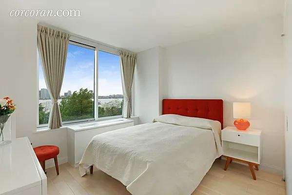 Rented by Corcoran | media 18