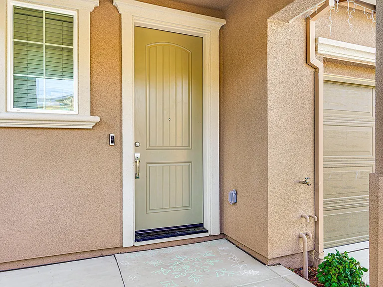 5727 Tournament Ct — Photo 2