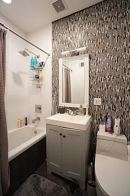 Rented by Rennit Inc. | media 36