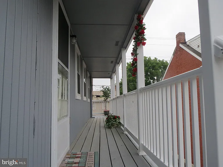 446 W South St — Photo 20