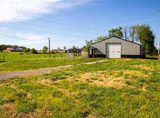 14032 Vaughn Rd, Bentonville, AR 72713