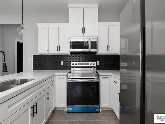 2nd image of 7932 Villa Fino Ln #B