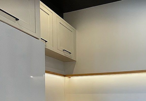 2nd image of 866 Willoughby Ave #5C