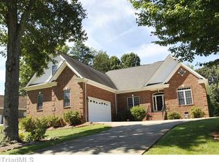150 Serenity Pointe Dr, Kernersville, NC 27284