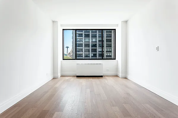 Rented by Olnick Organization | media 16