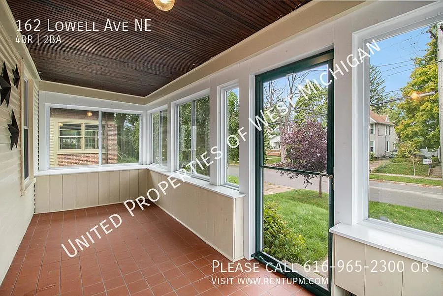 Available Now | 4 Bedroom, 2 Bath Home in Fulton Heights | Central Air | Washer and Dryer Provided | — Photo 2