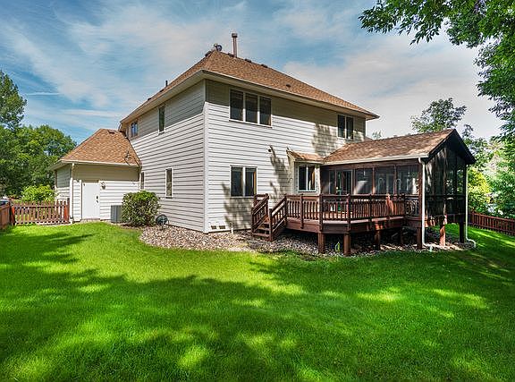 5th image of 10177 Bridgewater Ct