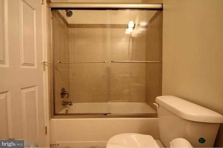 2nd floor: Full bath shared with 2 2nd floor bedrooms