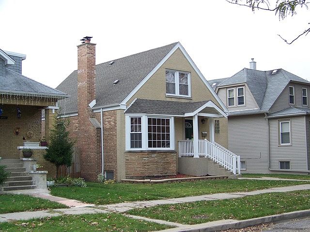 1st image of 6961 W Oakdale Ave