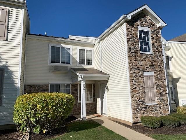 1st image of 2327 Silverstone Dr #2327