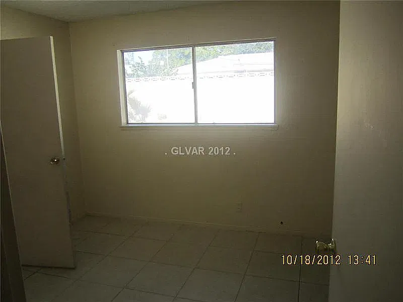4 bed, 1270 sqft, $1,800 — Photo 3