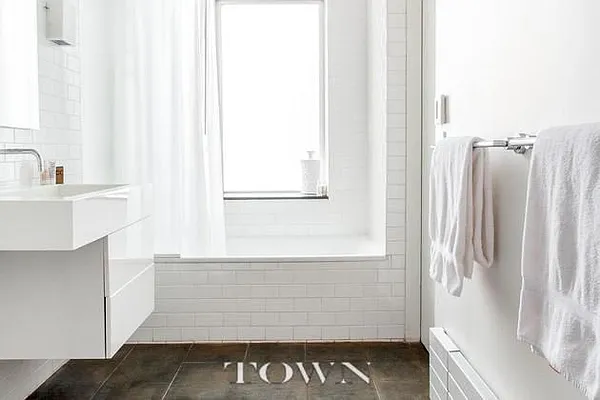 Sold by Town Residential | media 27