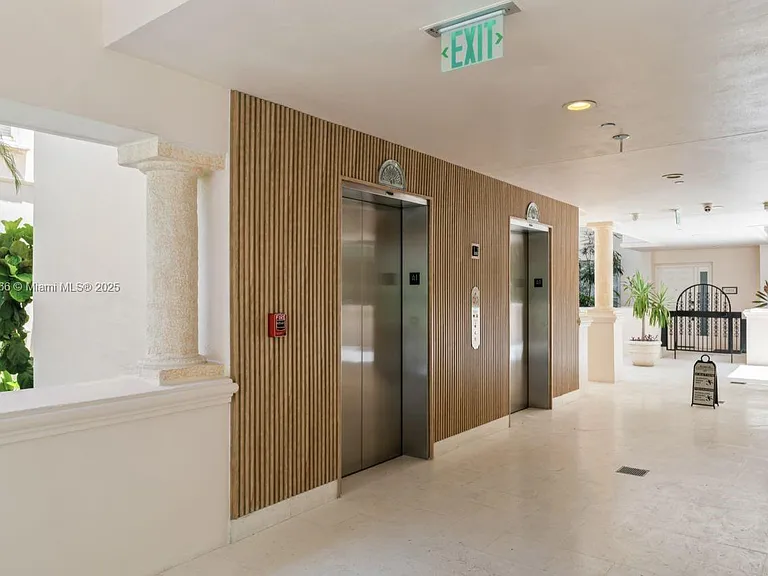 19143 Fisher Island Dr #19143 — Photo 74