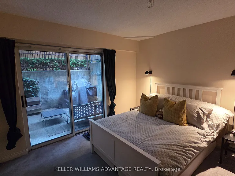 217 Saint George St #37 — Photo 16