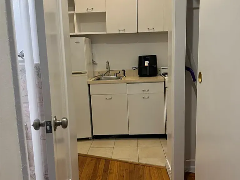 252 E 89th St #3A — Photo 5