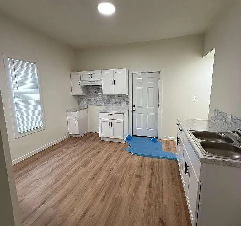 1820 Central Ave #1