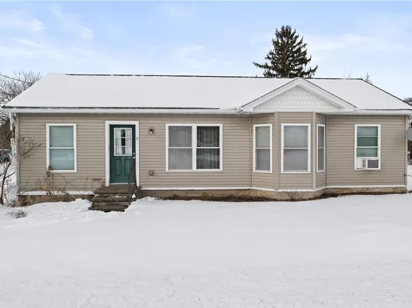 15833 E Lee Rd, Holley, NY 14470