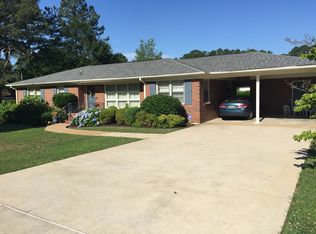 209 Country Club Dr, Gadsden, AL 35901