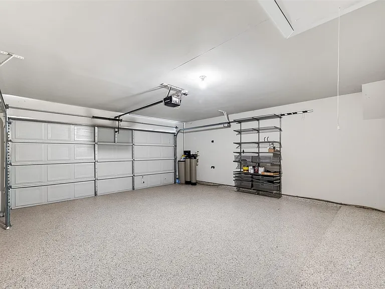12322 Sabine Point Dr — Photo 35