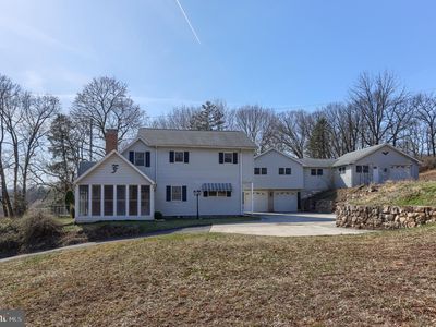 670 Fishing Creek Valley Rd, Linglestown, PA, 17112