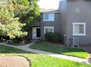 73 Twin Lakes Dr, Fairfield, OH 45014
