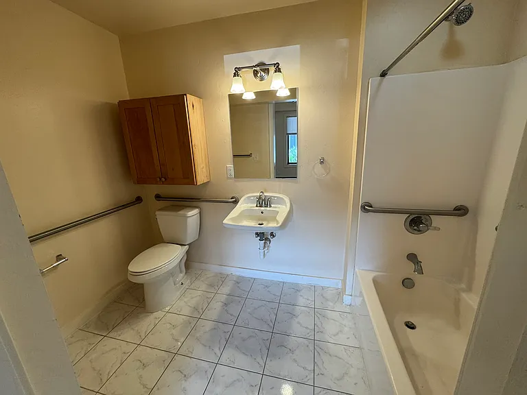 520 Galena St #104 — Photo 3