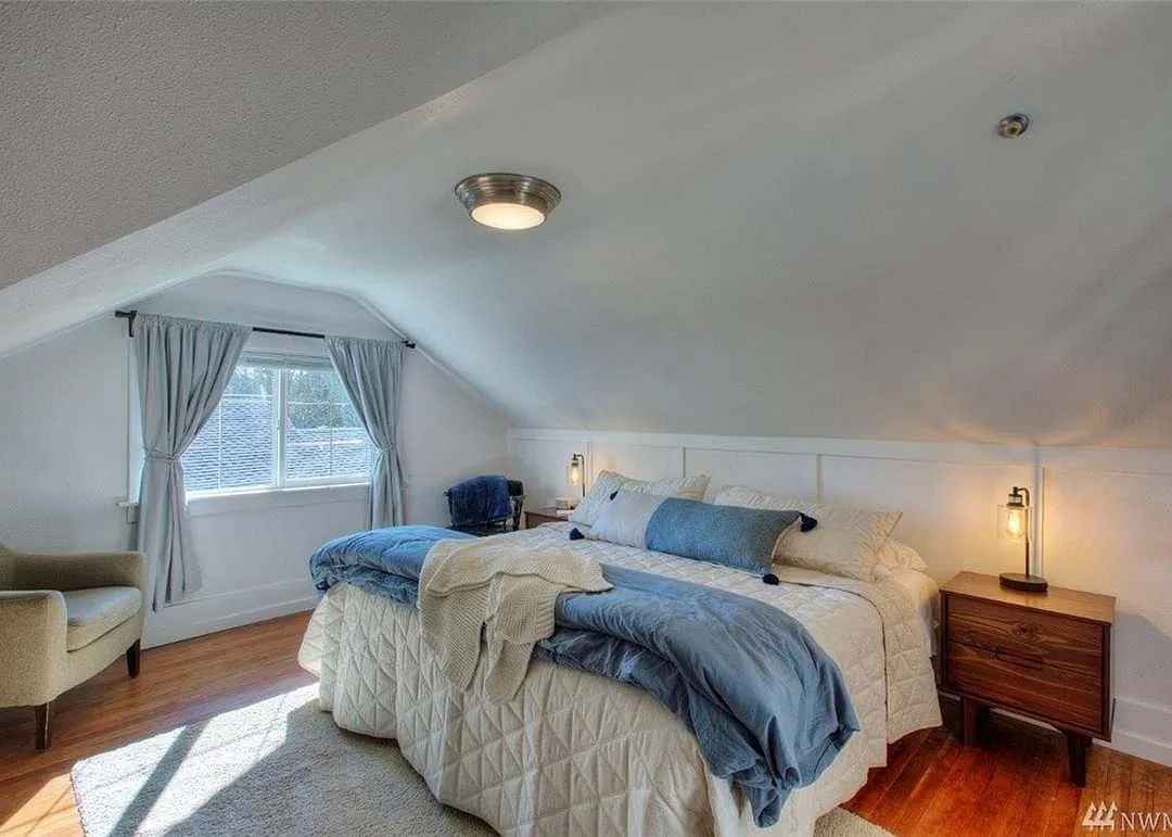 6 bed, 3775 sqft, $895 — Photo 1