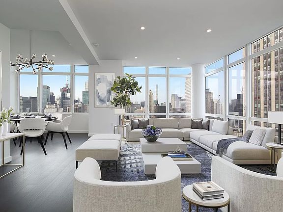 3rd image of 42 W 33rd St Unit Phd