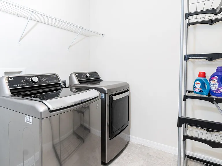 5553 Potenza Dr — Photo 21