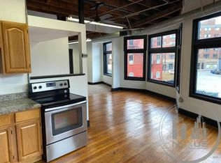 28 Summer St #2F, Pawtucket, RI 02860