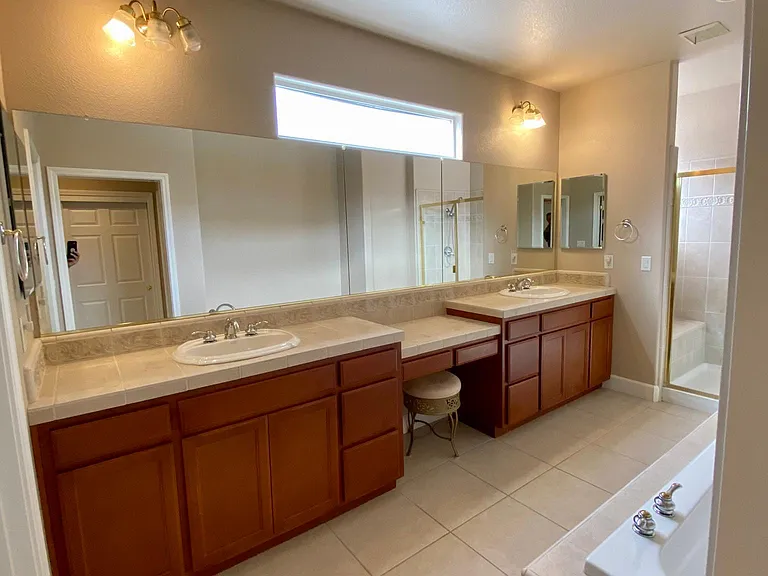 4028 Windsor Point Pl — Photo 6