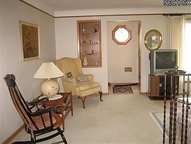 4th image of 13105 Willard Ave