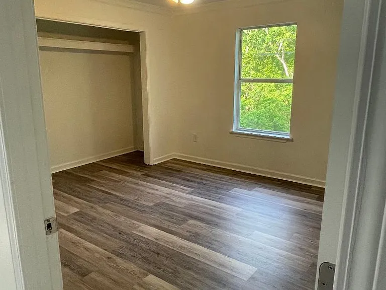 3124 Washington St — Photo 3